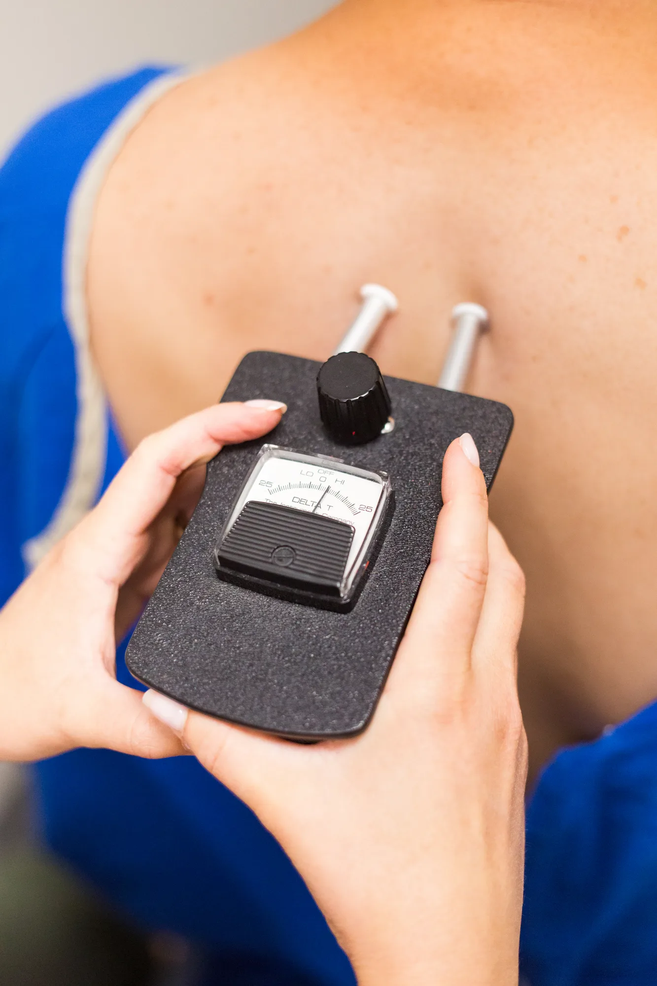 Full Circle Health treating shoulder pain in Chesterfield